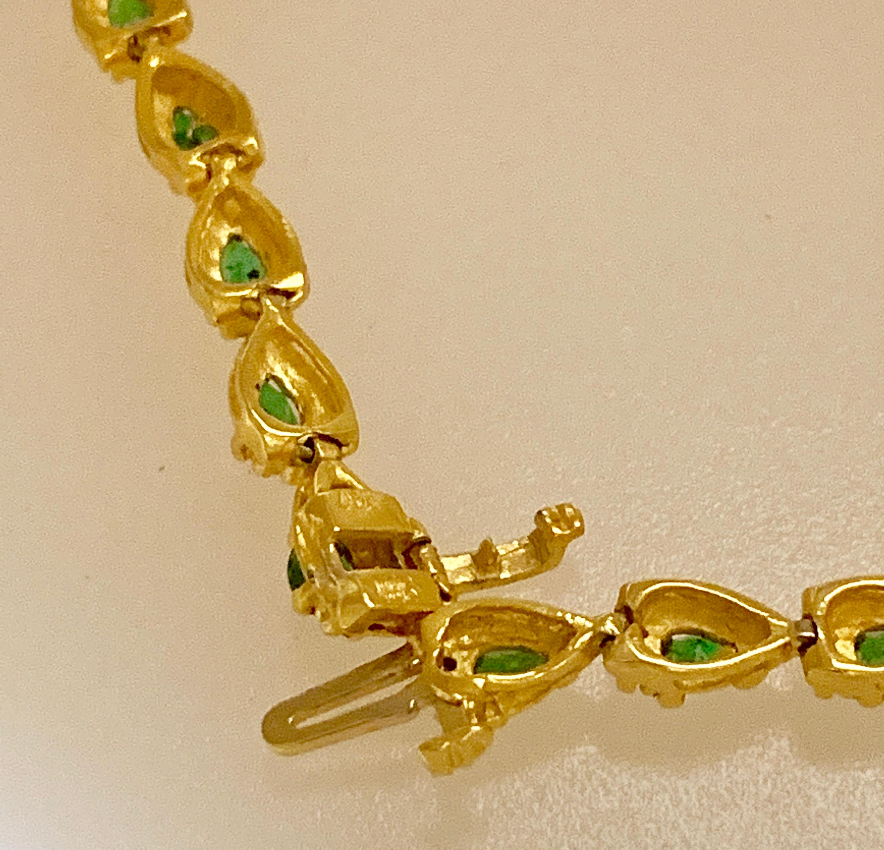 13.5 Carat Pear Shape Natural  Emerald Diamond Necklace in 14 Karat Gold 2