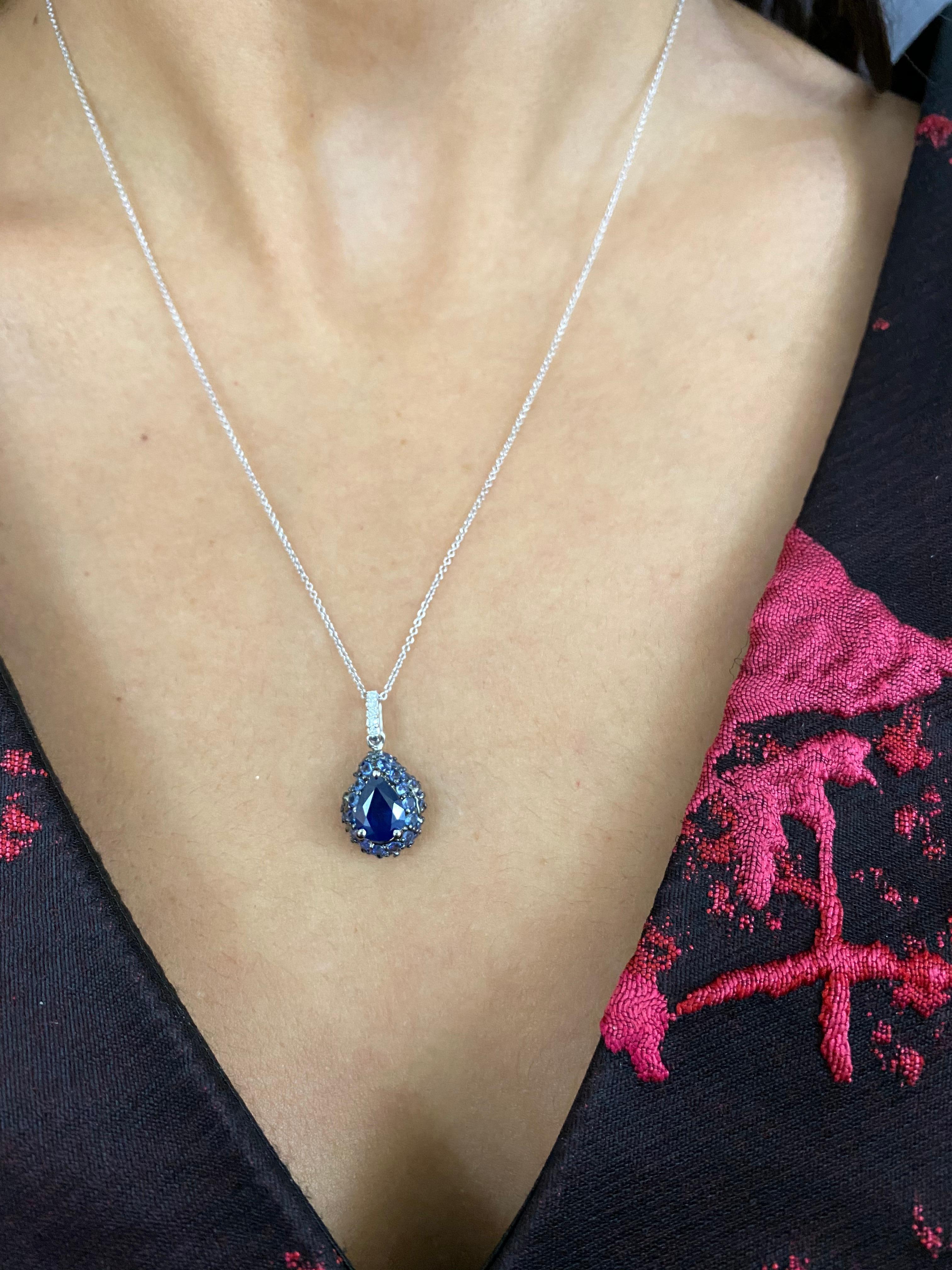 Contemporary 1.35 Carat Pear Shape Sapphire and Diamond Halo Cluster Pendant 18K White Gold