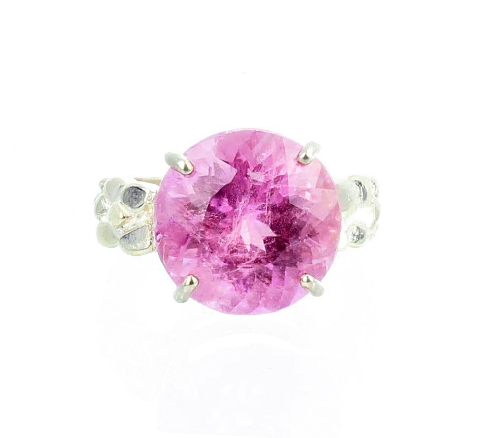 AJD Extraordinary Sparkling 13.5Ct BrightPinky Kunzite Silver Cocktail Ring For Sale 4