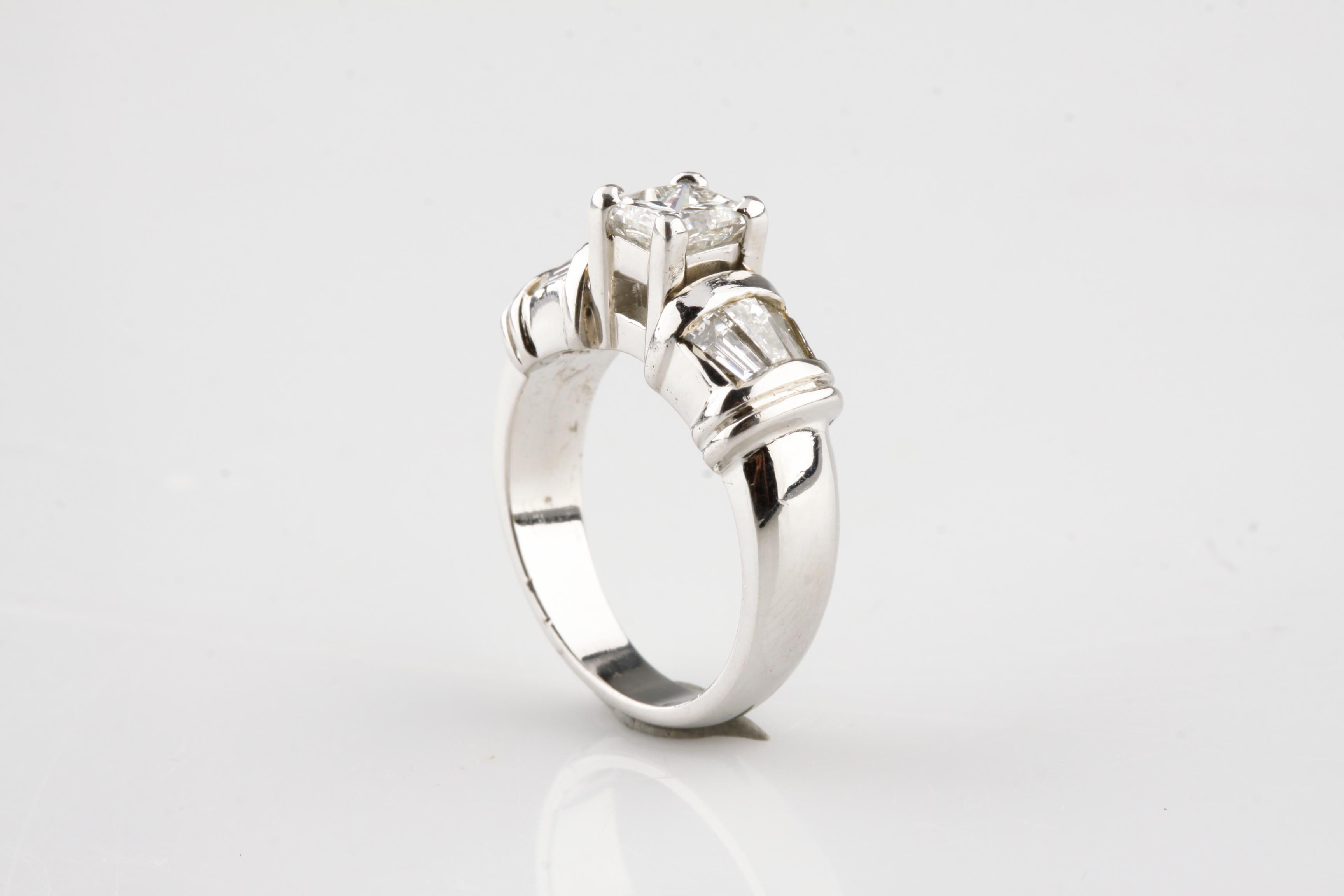 Modern 1.35 Carat Princess Cut Diamond Platinum Engagement Ring For Sale