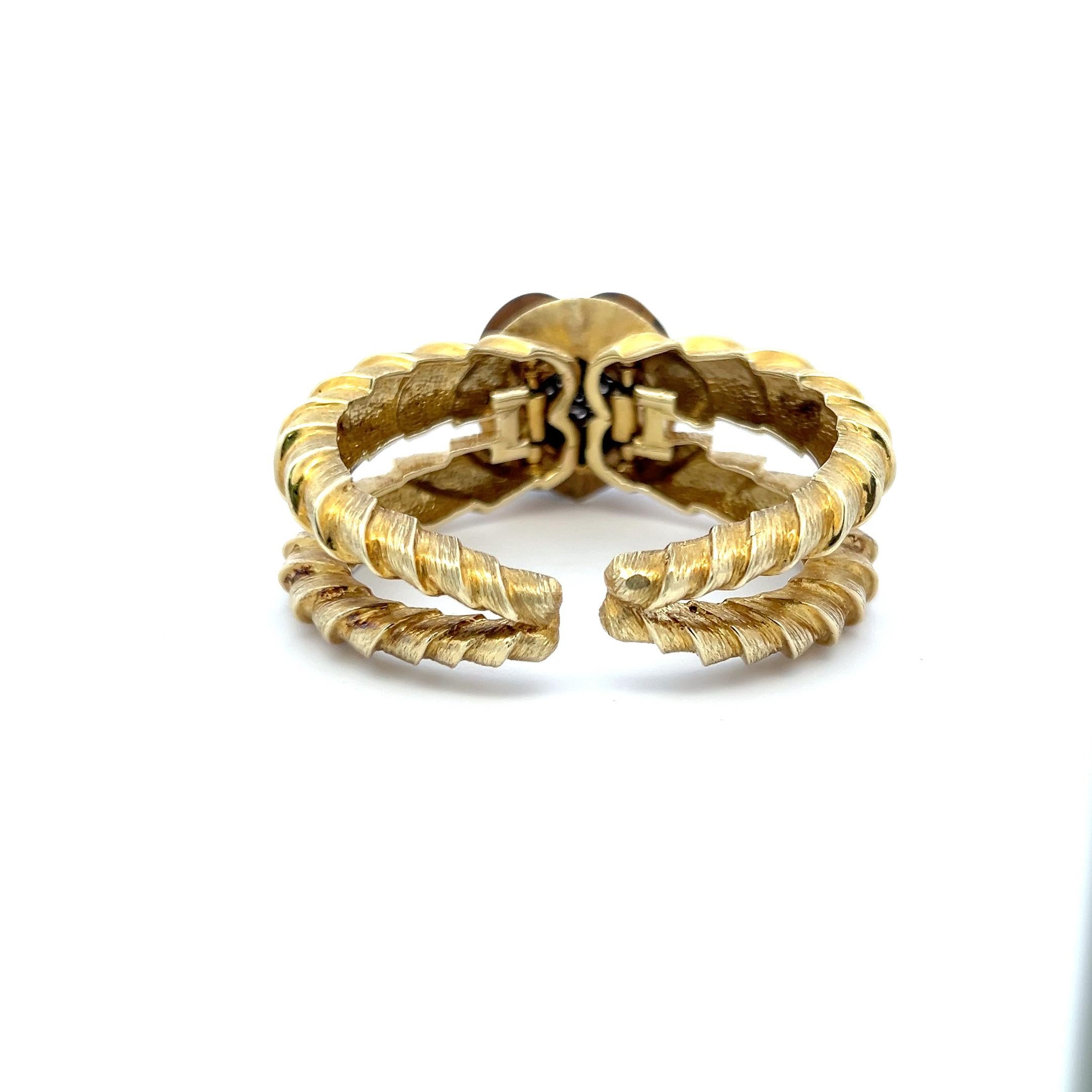 Taille brillant Bracelet jonc en or jaune 18 carats avec diamants ronds brillants de 1,35 carat H VS en vente