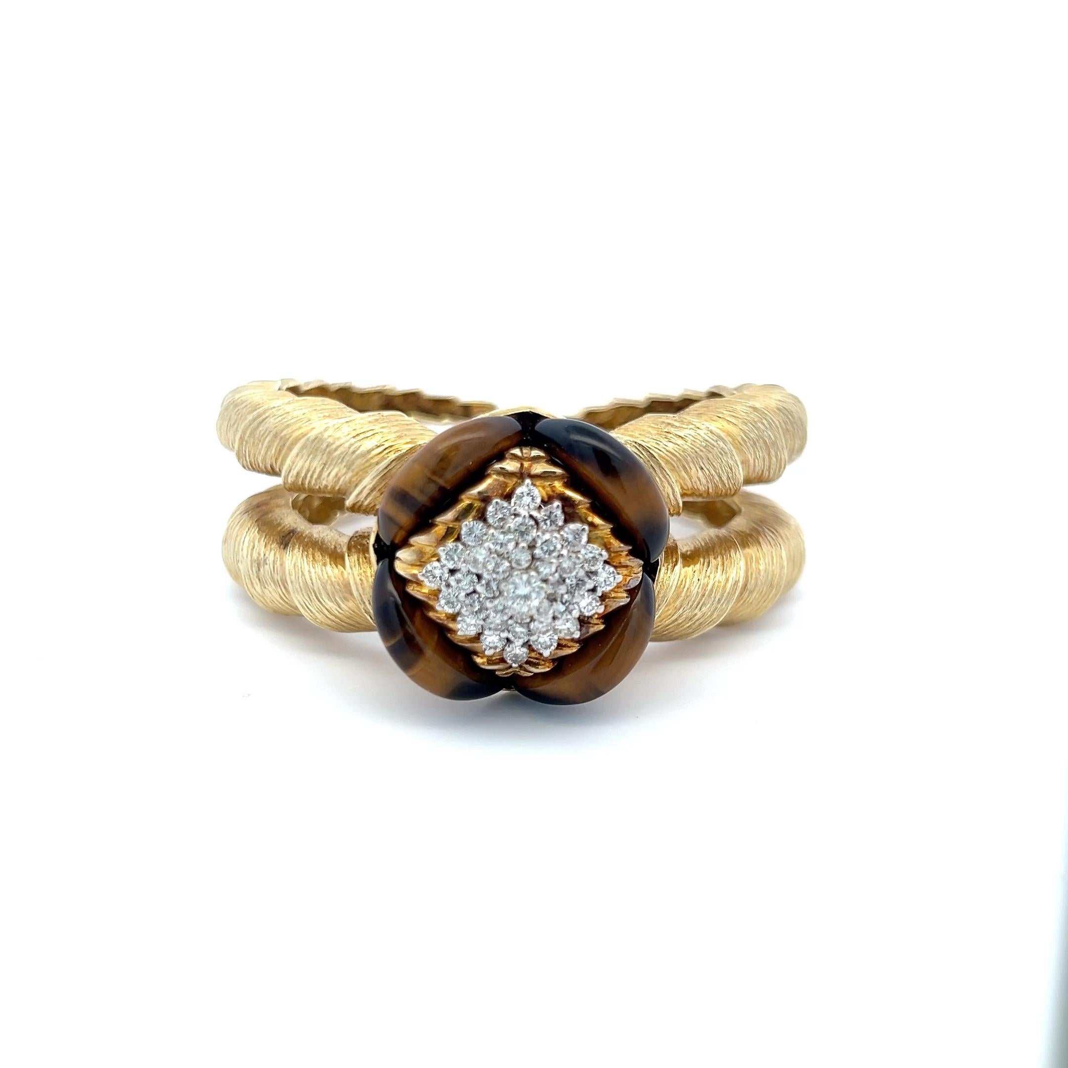 Bracelet jonc en or jaune 18 carats avec diamants ronds brillants de 1,35 carat H VS Pour femmes en vente