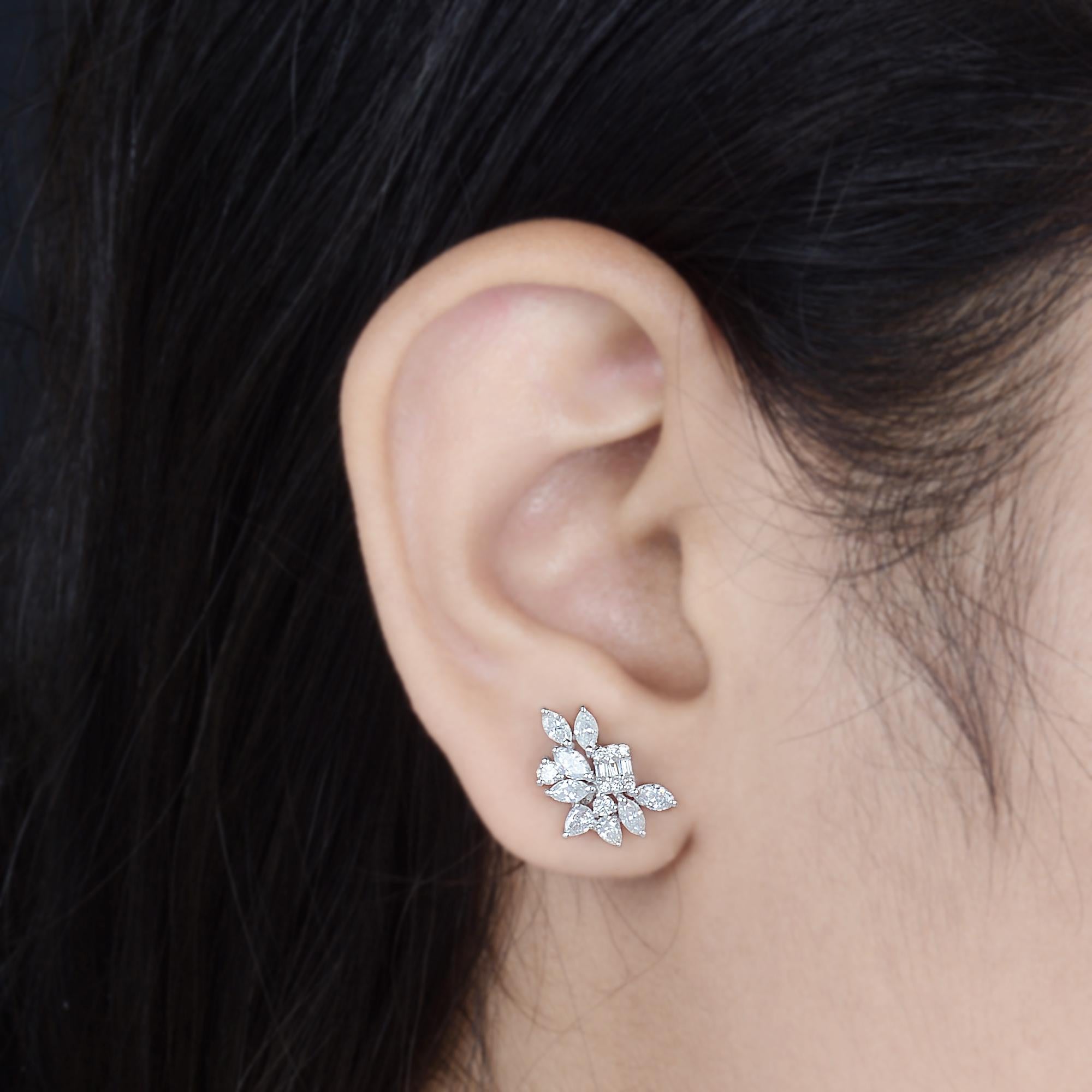 Taglio marquise Orecchini con diamante tondo, pera, marquise e baguette da 1,35 carati, oro bianco 10 carati in vendita