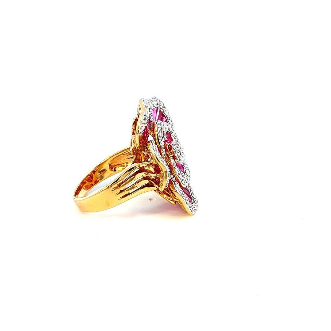 13.5 Carat Ruby 4.25 Carat Diamond Illusion Ring In New Condition In New York, NY
