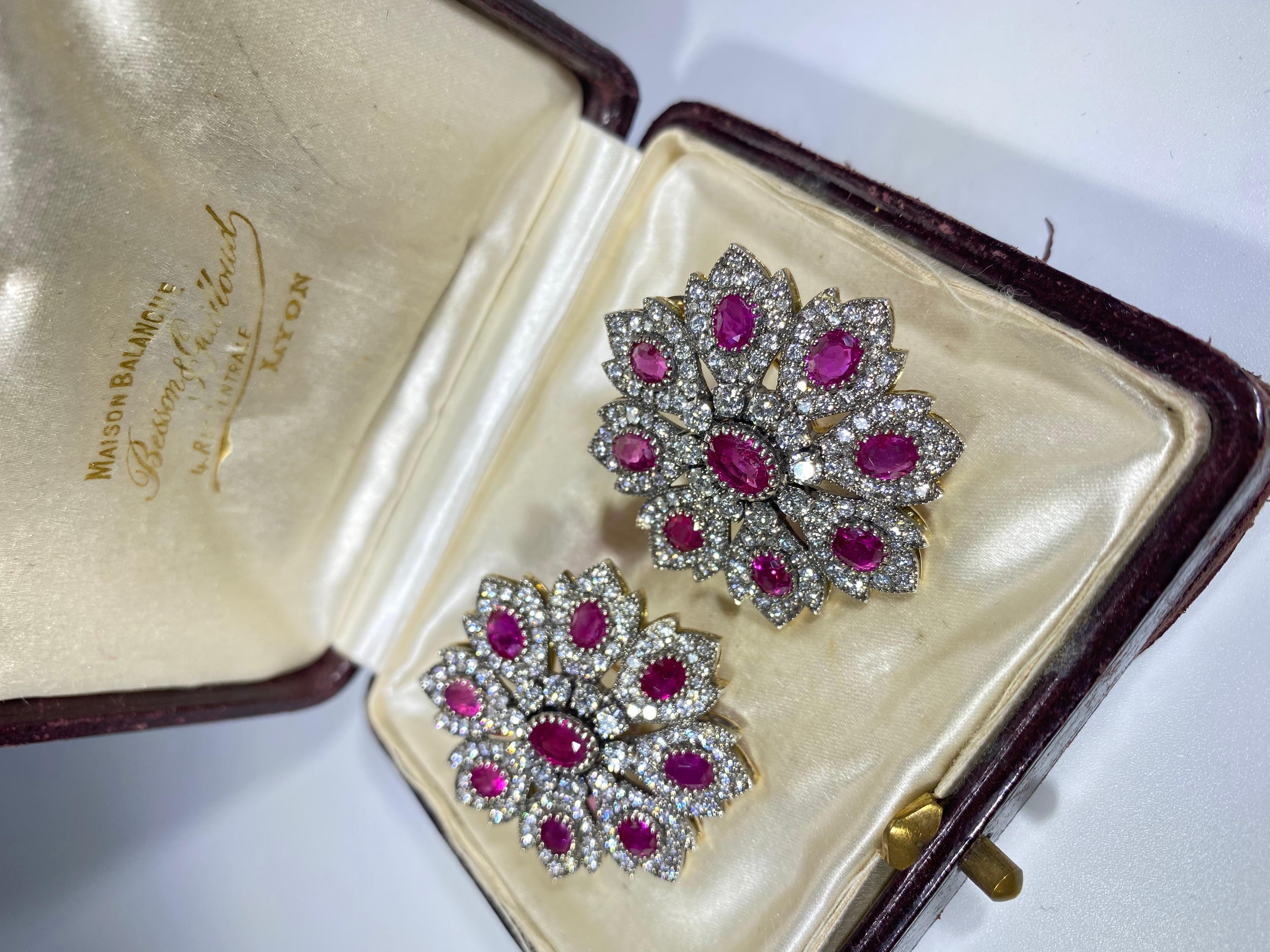 Ohrring aus 18 Karat Gold mit 13,5 Karat Rubin und 8,3 Karat Diamant im Angebot 1