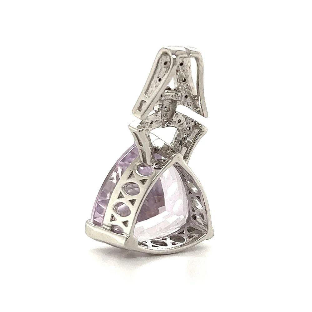 Women's 13.5 Carat Trillion Kunzite and Diamond Gold Pendant Necklace For Sale