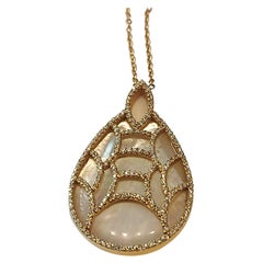 1.35 Carat VS G Diamonds on 18 Catat Rose Gold with Mother of Pearl Pendant