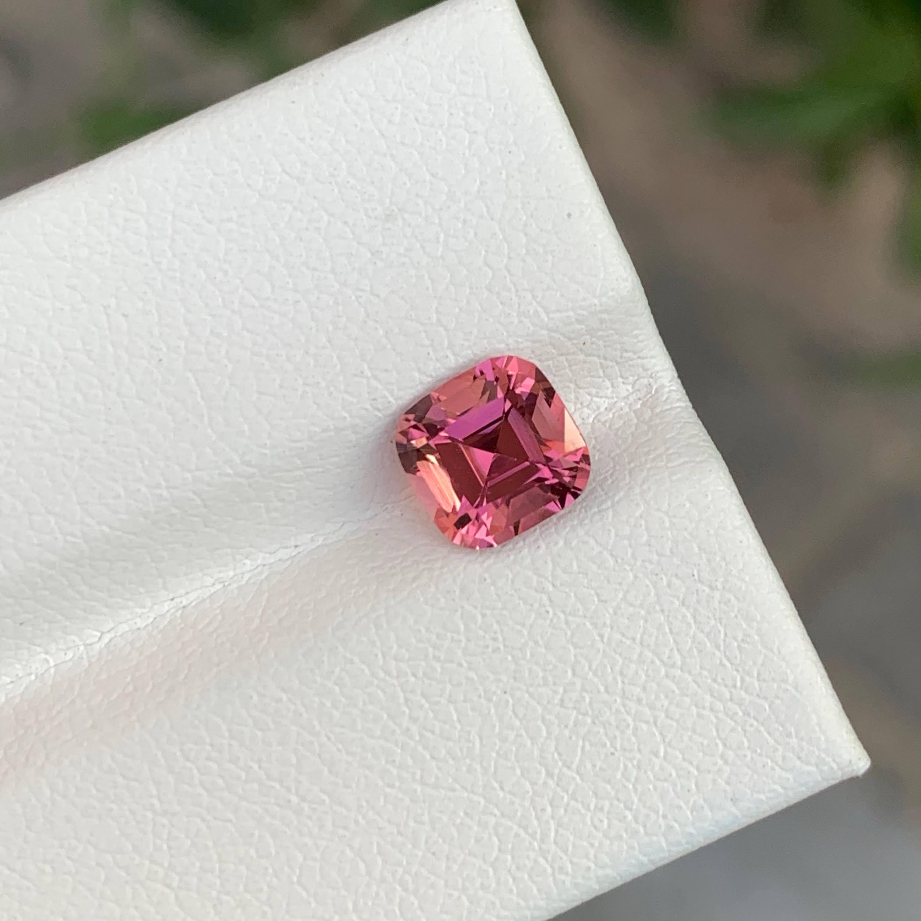 1,35 carati di tormalina rosa sciolta, taglio a cuscino, gemma afgana naturale in vendita 3
