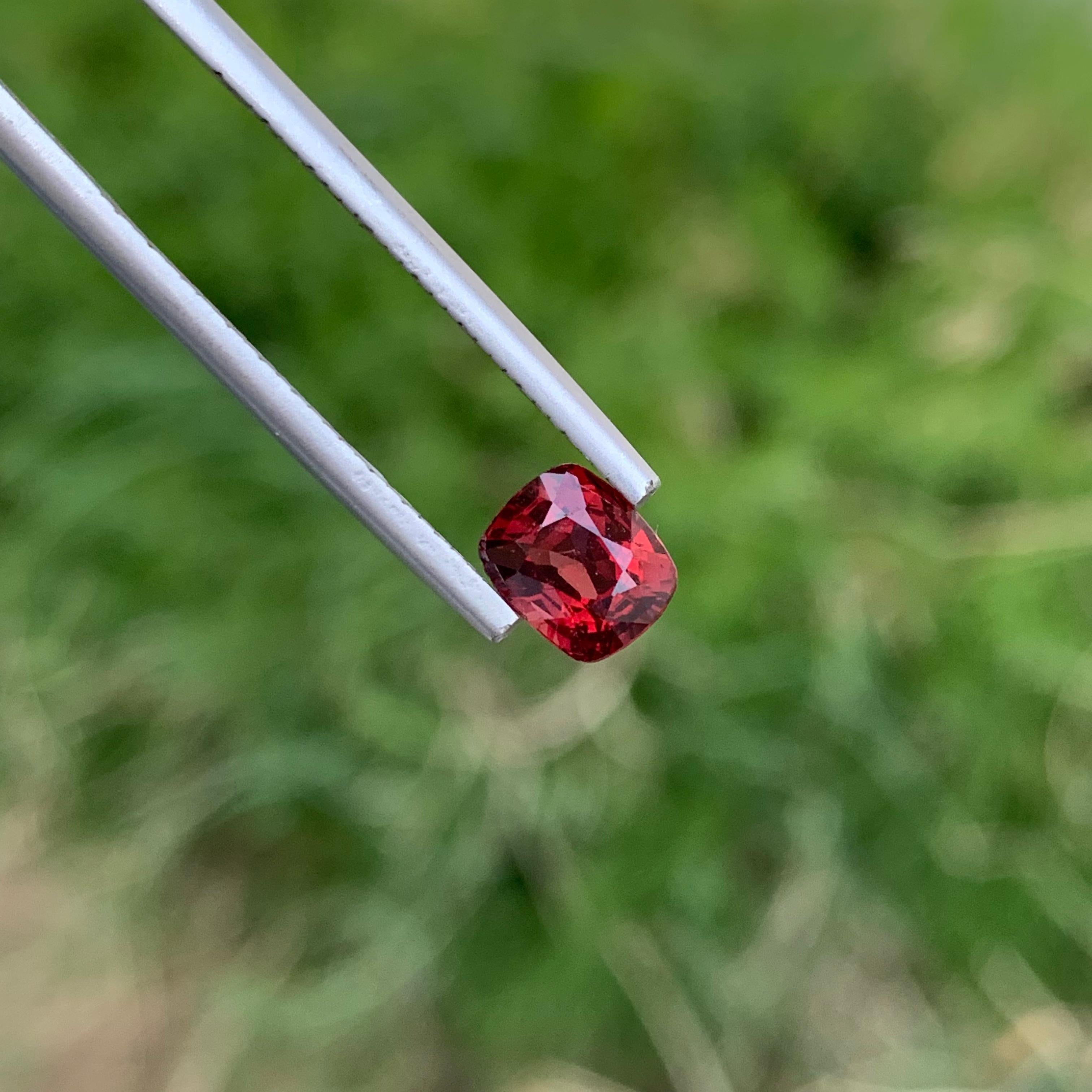 1.35 Carats Natural Loose Burmese Red Spinel Ring Gemstone Cushion Shape In New Condition For Sale In Peshawar, PK