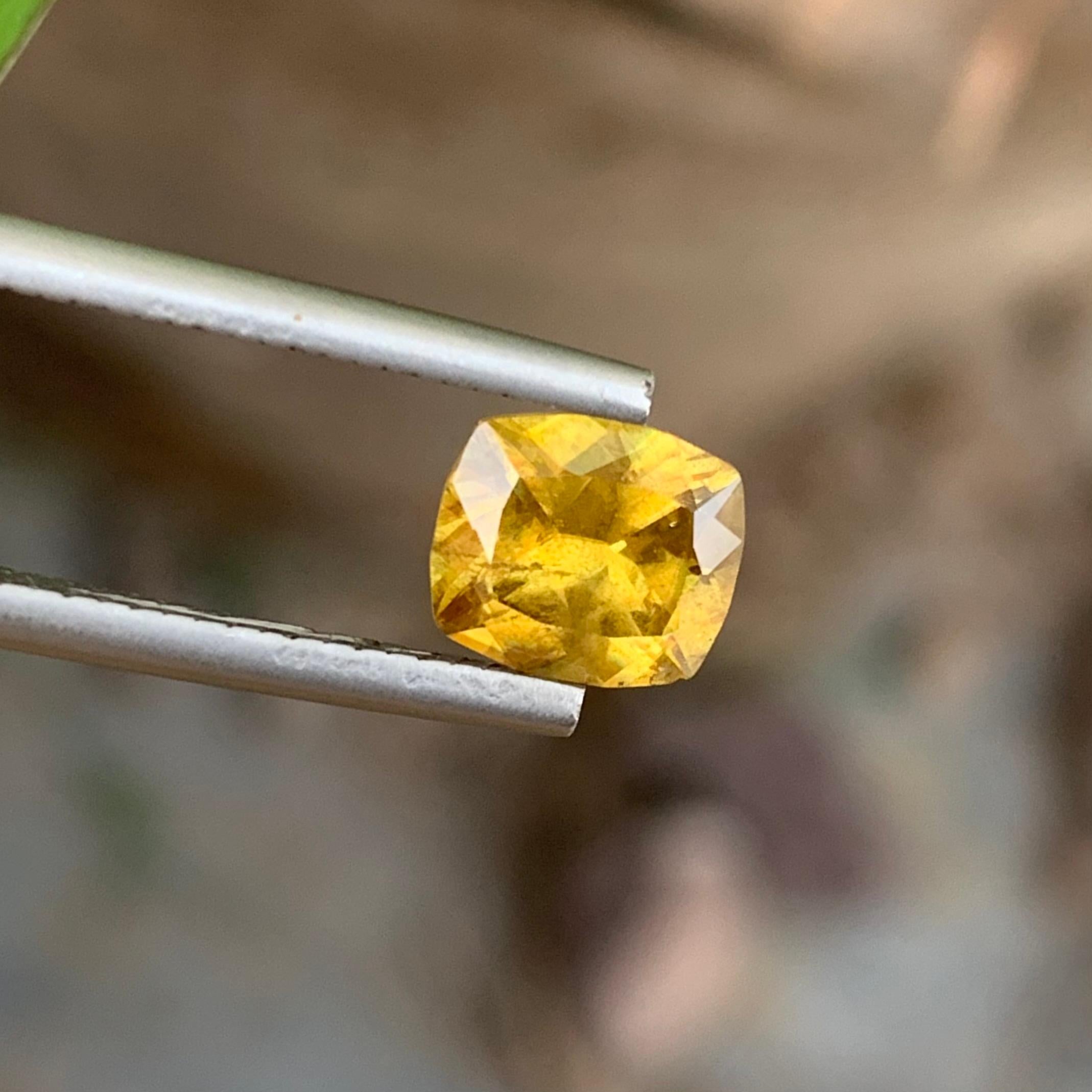 Aesthetic Movement 1.35 Carats Natural Loose Yellow Fire Sphene Ring Gem From Pakistan Mine For Sale