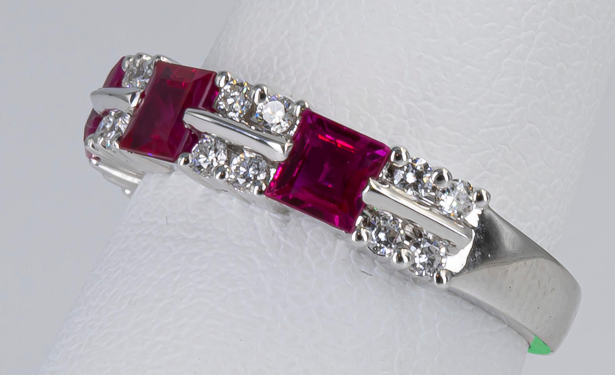 1.35 Carat Ruby and Diamond Ring 18 Karat Gold In Excellent Condition In Carlsbad, CA