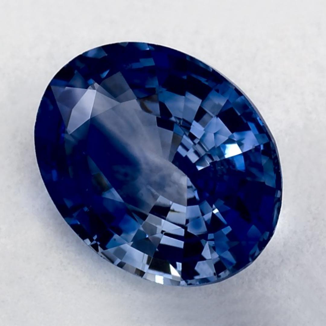 Pierre de naissance très précieuse du mois de septembre, d'un bleu ravissant. On pense qu'ils apportent chance et fortune dans la vie.

Explorez la vibrante collection d'émeraudes, de rubis et de saphirs de notre magasin, disponibles sous forme de