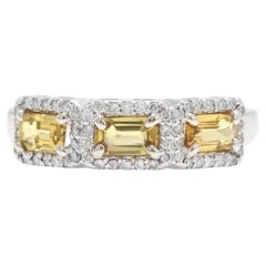 Bague en or blanc massif 14 carats avec saphir jaune naturel exquis de 1,35 carat et diamants