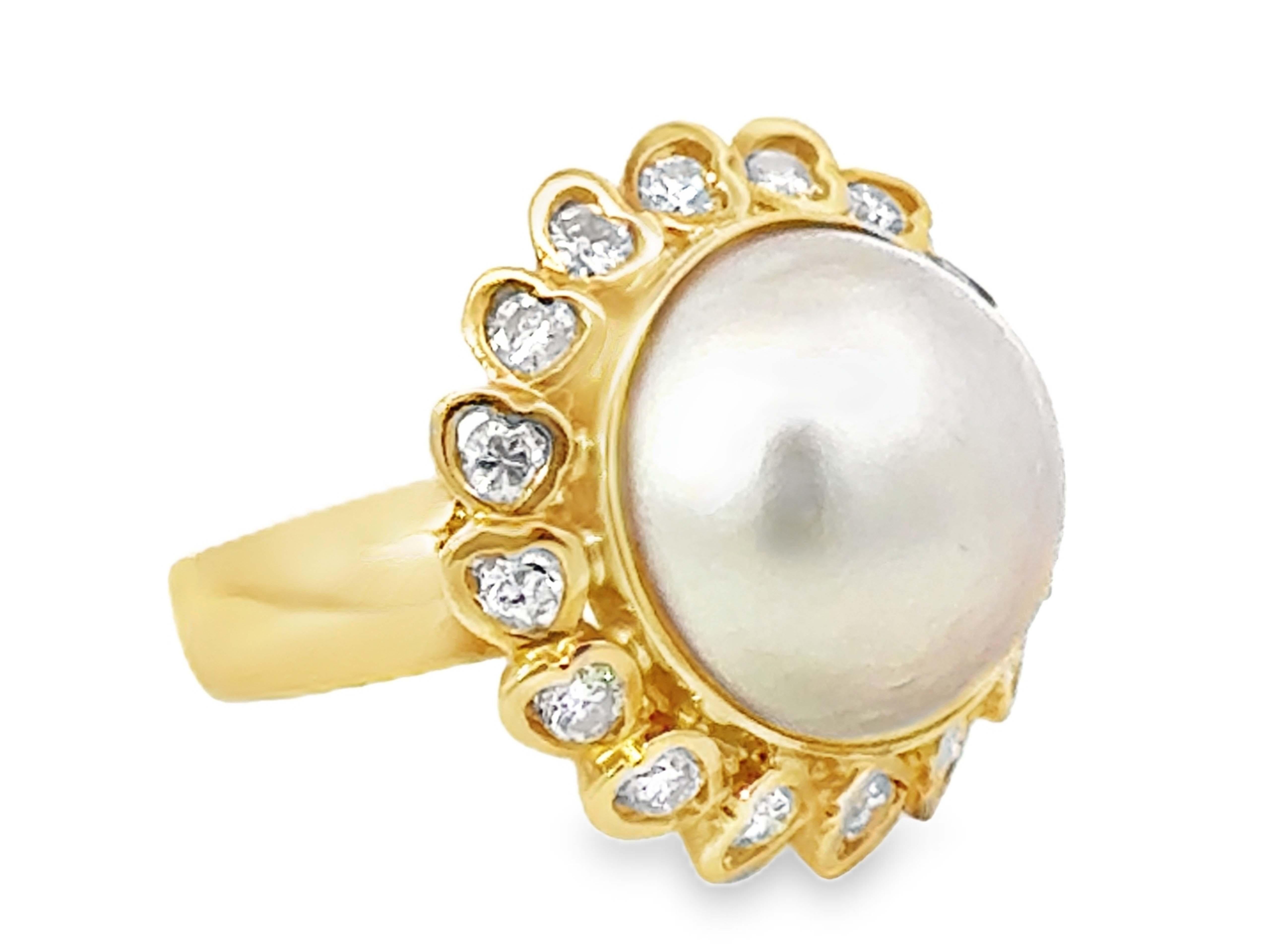 13,5 mm Mabe Perle und herzförmiger Halo Diamantring 18k Gelbgold (Brillantschliff) im Angebot