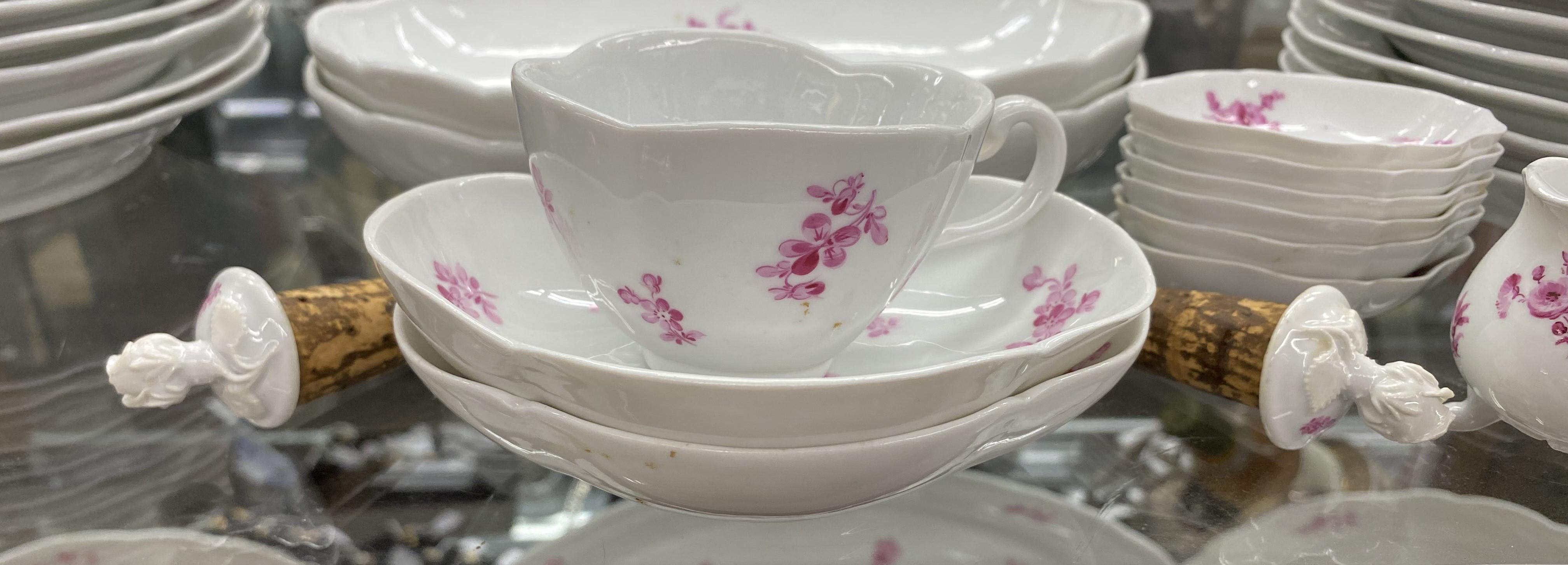Vajilla de 135 piezas de Meissen Porcelain en venta 6