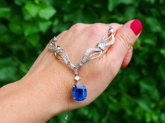 Vintage 13.50 Carat Ceylon Sapphire and 3.27 Carat Diamond Platinum Necklace