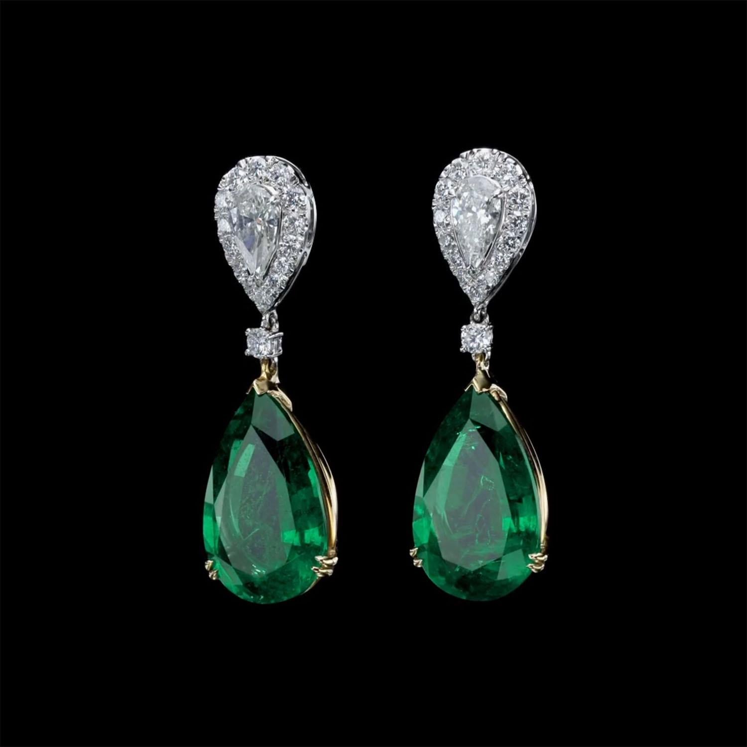 Art Deco 13.50 Carat Natural Emerald Earrings 1.80 Carat Natural Diamonds VS For Sale