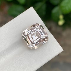 13.50 Carat Natural Loose Skardu Topaz Square Shape Gem For Necklace Jewellery