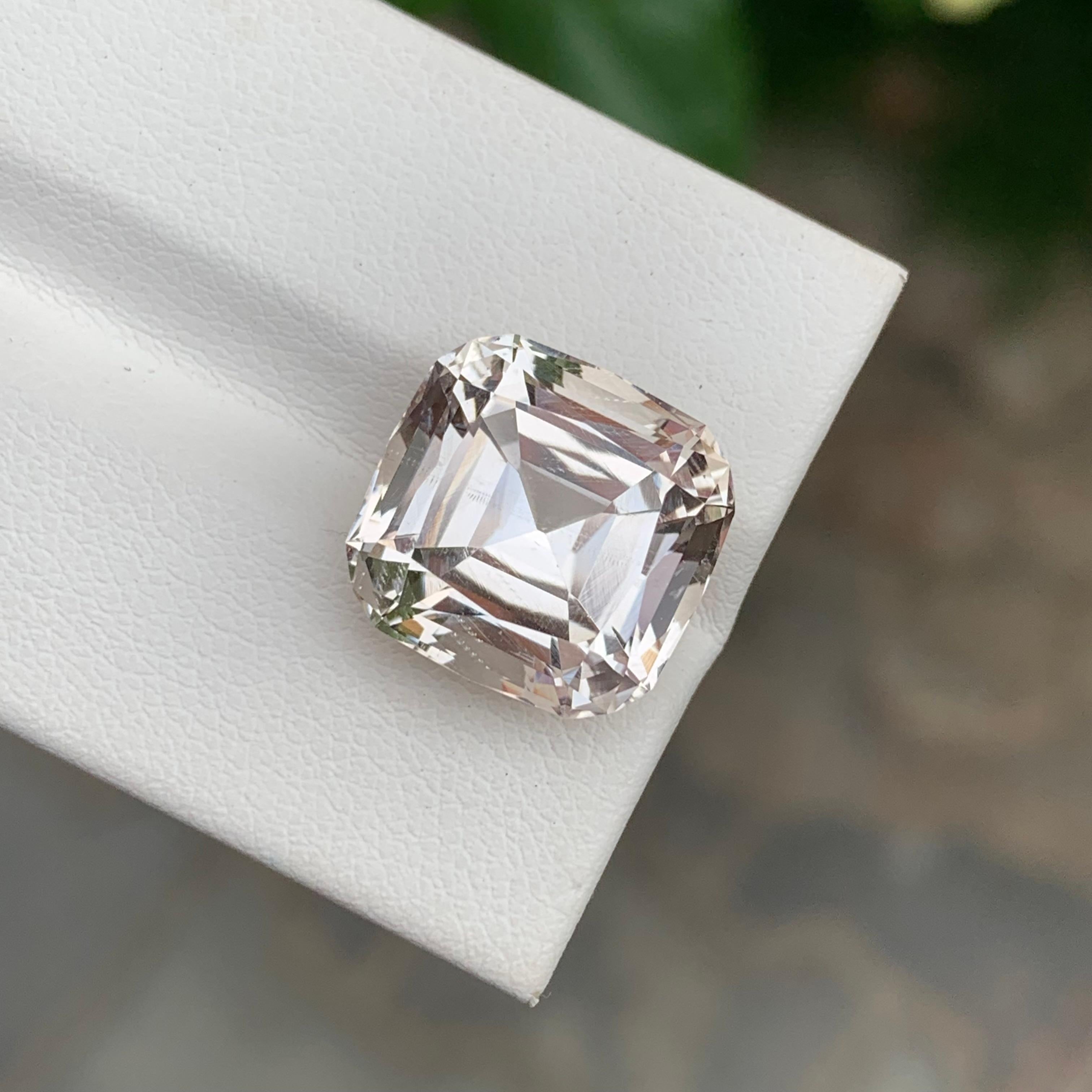 13.50 Carat Natural Loose Skardu Topaz Square Shape Gem For Necklace Jewellery im Angebot 2