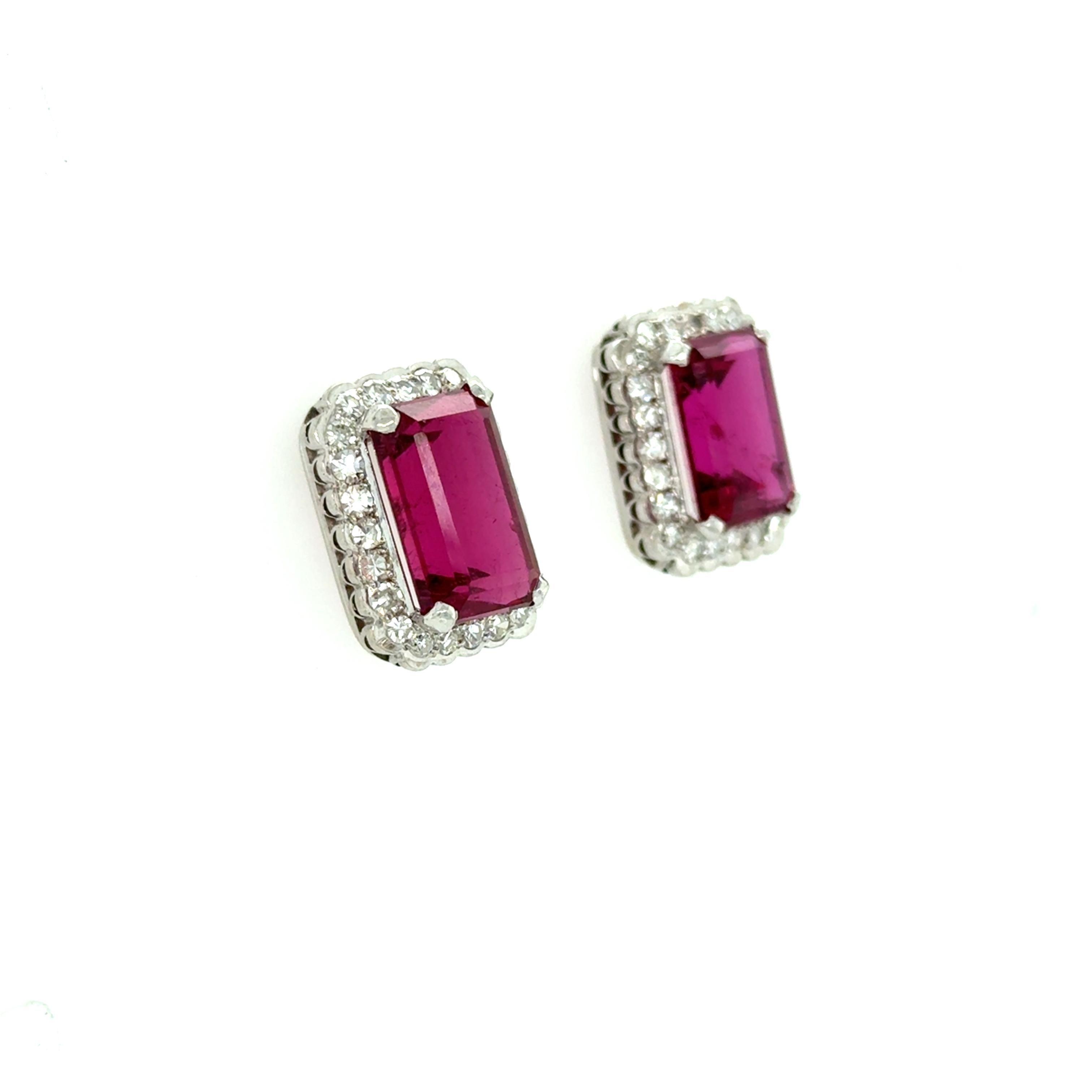 Contemporaneo Orecchini con tormalina rubellite naturale e diamanti da 13,50 carati in vendita