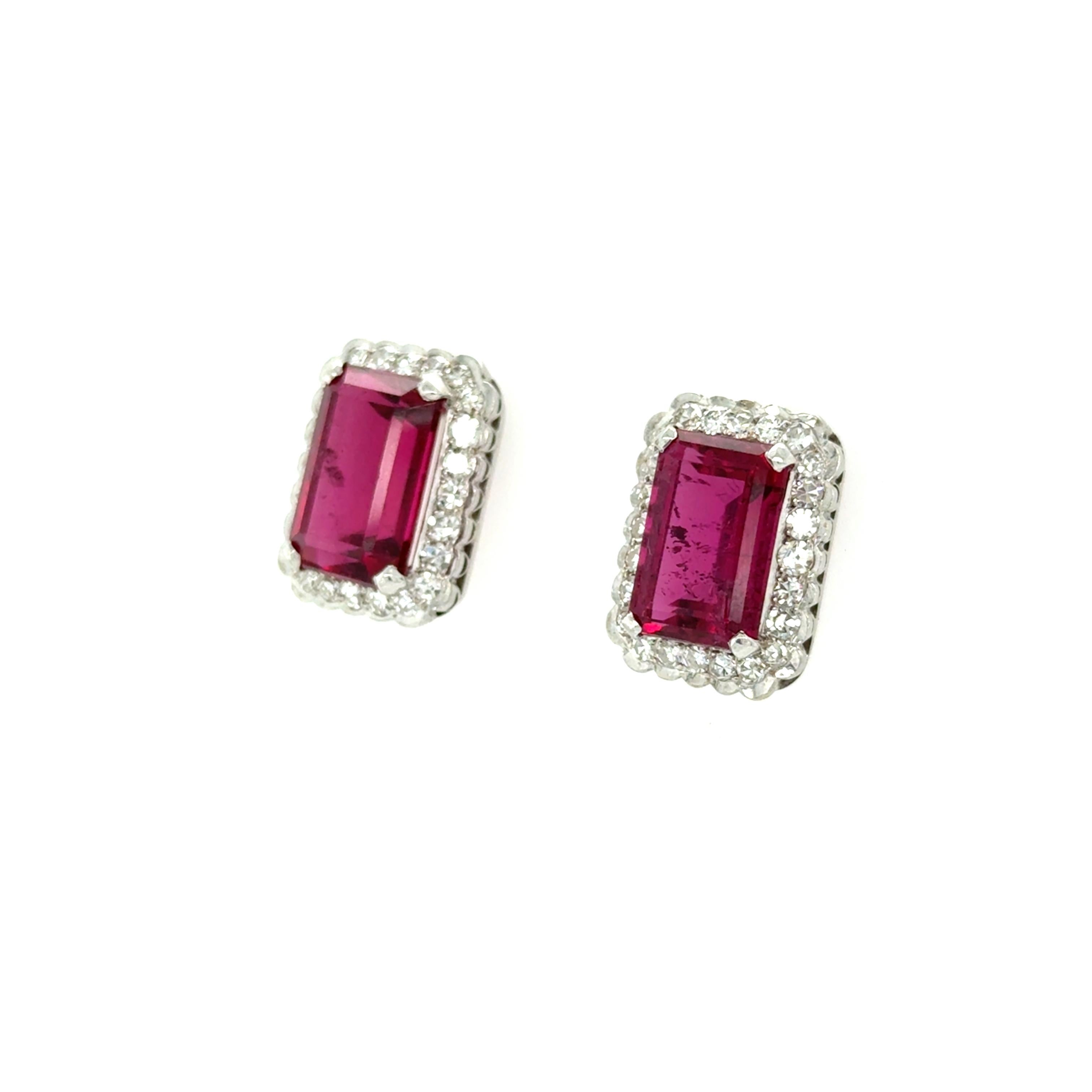 Taglio smeraldo Orecchini con tormalina rubellite naturale e diamanti da 13,50 carati in vendita