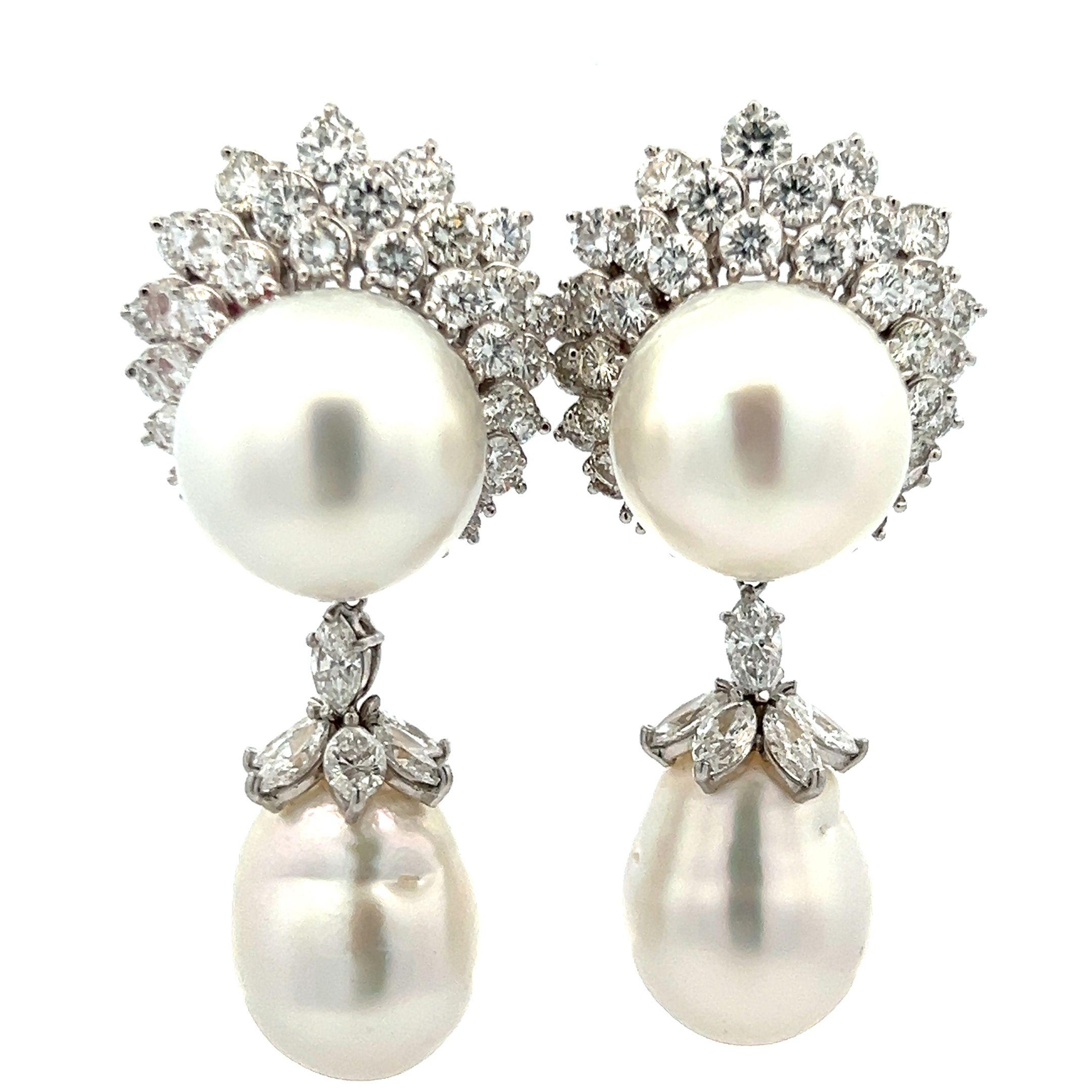 Titolo:
13,50 carati di diamante tondo brillante G VS1 e diamante a forma di marchese G VS1 2,00 carati di perla in oro bianco 18 carati/platino


Stile:
Penzolante


Metallo:
Oro bianco 18 carati/Plat


Gemma 1:
Diamante da 10 carati


Numero di