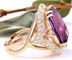 13.50 Carat Natural Amethyst and Diamond 14 Karat Solid Yellow Gold Ring