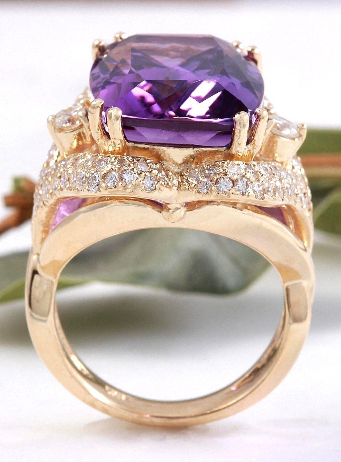Mixed Cut 13.50 Carat Natural Amethyst and Diamond 14 Karat Solid Yellow Gold Ring For Sale