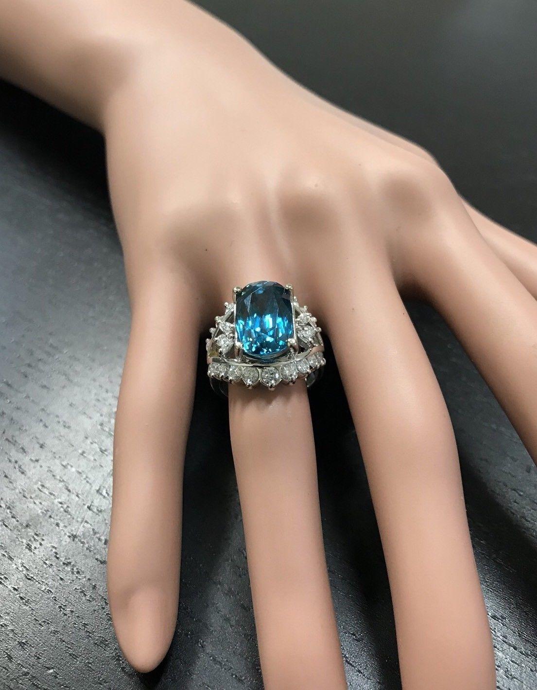 Bague en or blanc massif 14 carats avec zircon naturel de 13,50 carats, très belle apparence et diamants en vente 1