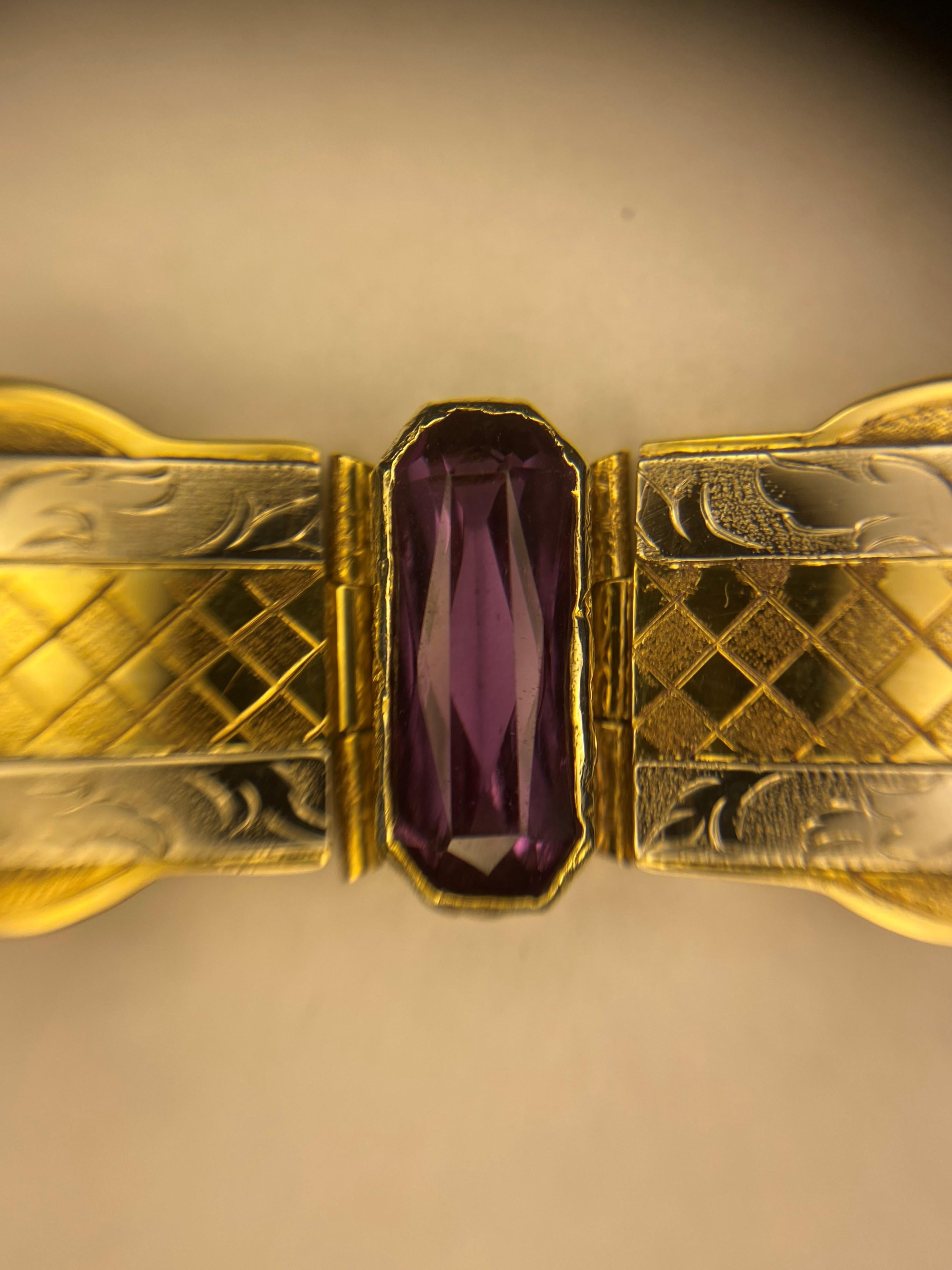 13.50 Carat Synthetic Color Change Sapphire Vintage Bracelet, 14 Karat Gold Link 5