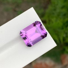 13.55 Carat Exquisite Natural Loose Amethyst Emerald Shape Gem For Necklace
