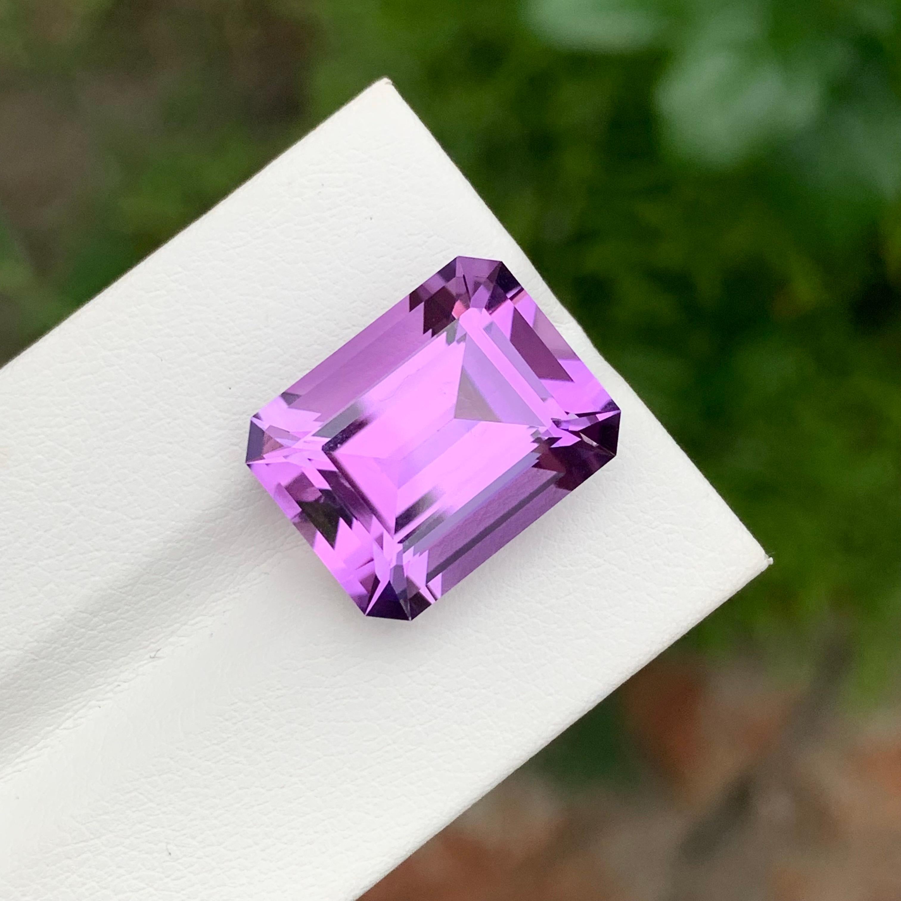 13,55 carati di ametista viola lavanda sfusa Nature tagliata a smeraldo in vendita 7