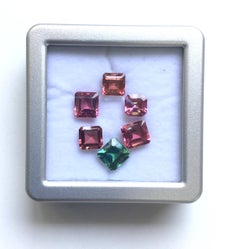 13,55 carati, pietra con taglio princess a tourmaline miste, gemma naturale di altissima qualità