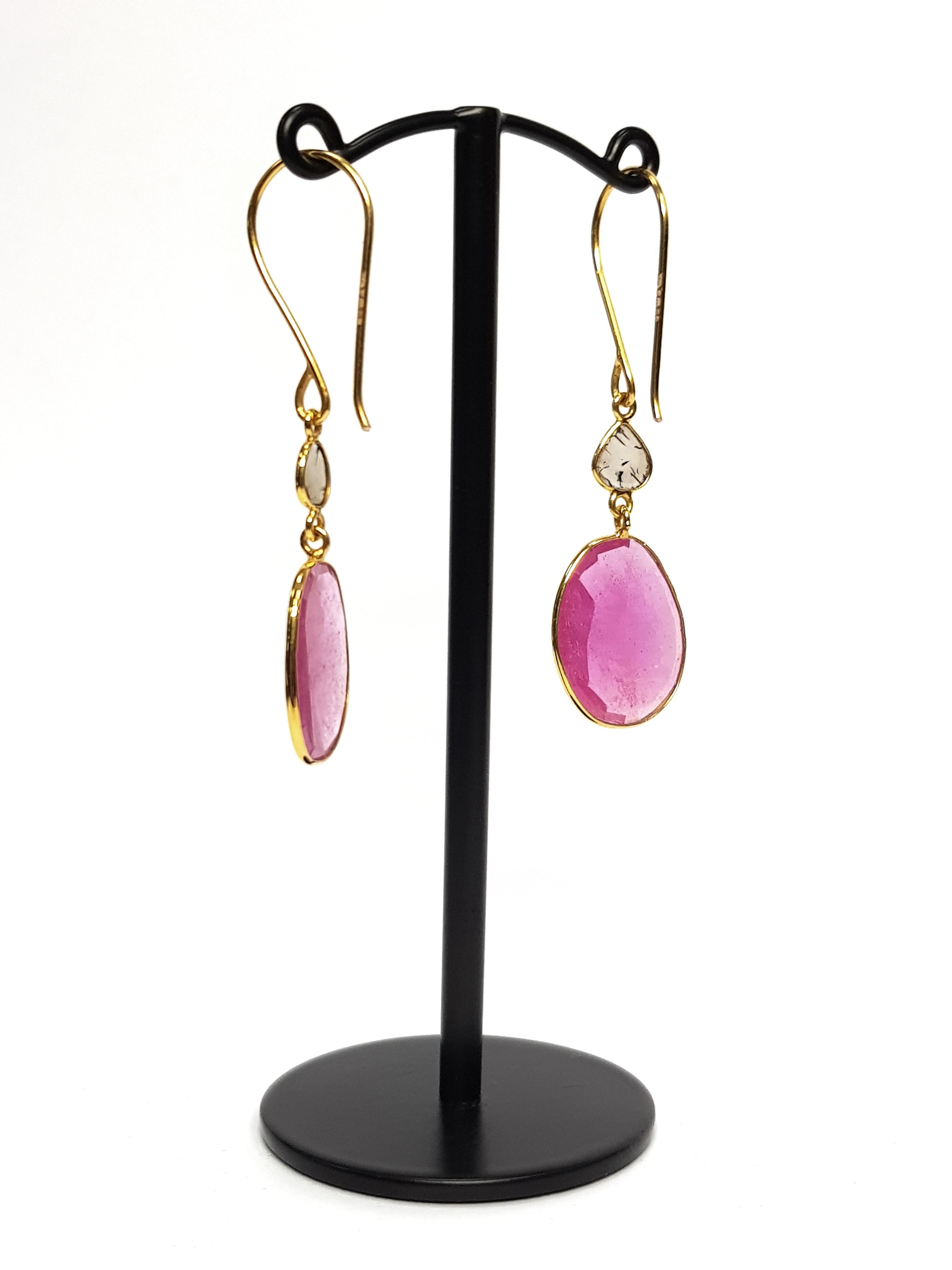 Women's 13.55 Carats Rose Cut Ruby Diamond 18 Karat Yellow Gold Artisan Earrings  For Sale