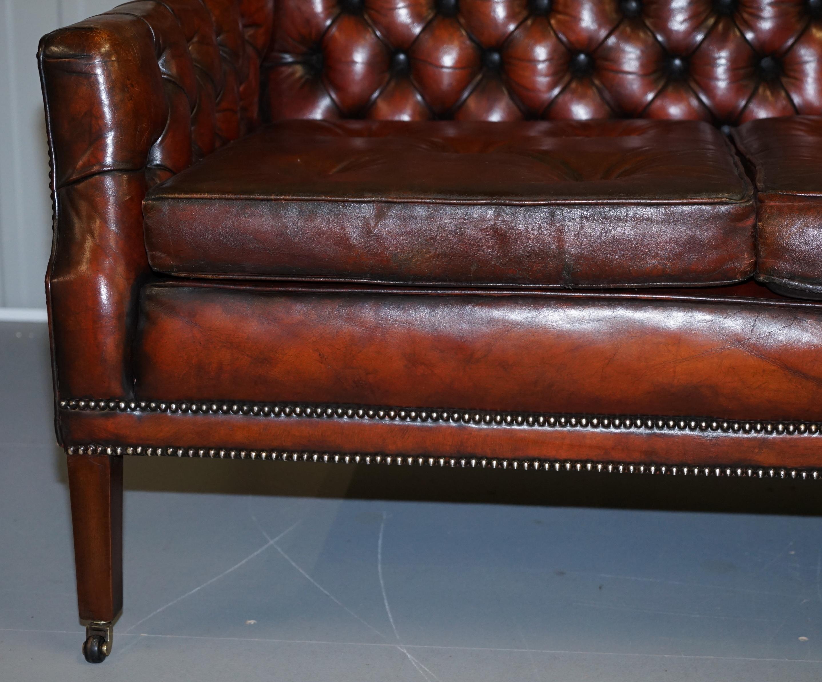 Fully Restored Whisky Brown Leather Lutyen's Viceroy Sofa, circa 1900  For Sale 2