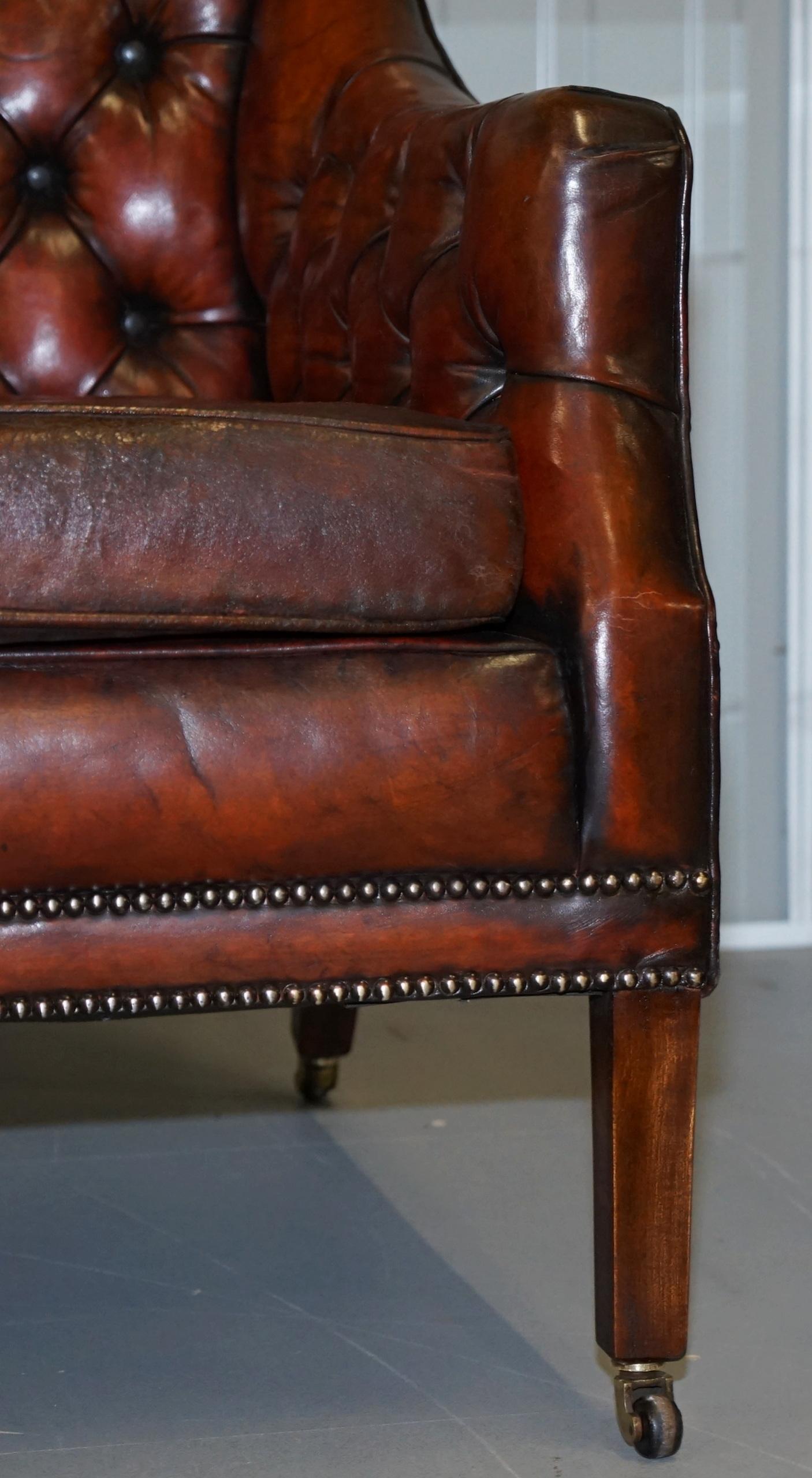 Fully Restored Whisky Brown Leather Lutyen's Viceroy Sofa, circa 1900  For Sale 3