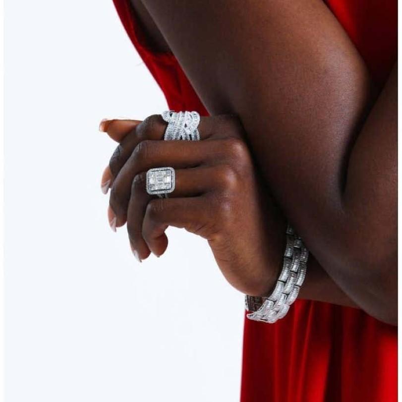 1,35 Karat Baguette-Diamant-Ring aus massivem Gold (Moderne) im Angebot