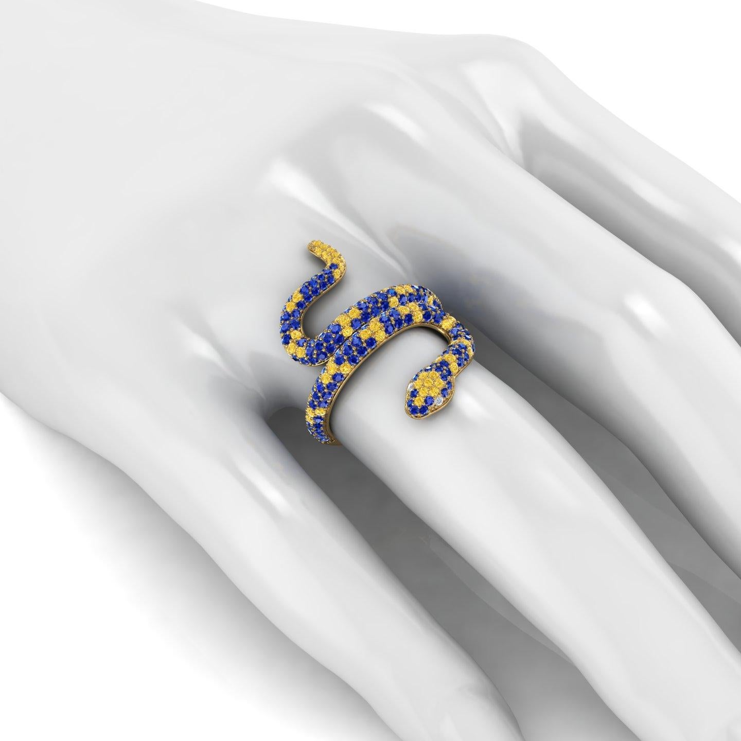 Bague en or jaune 14 carats avec saphirs bleus et jaunes et diamants serpents pavés de 1,35 carat Neuf - En vente à New York, NY