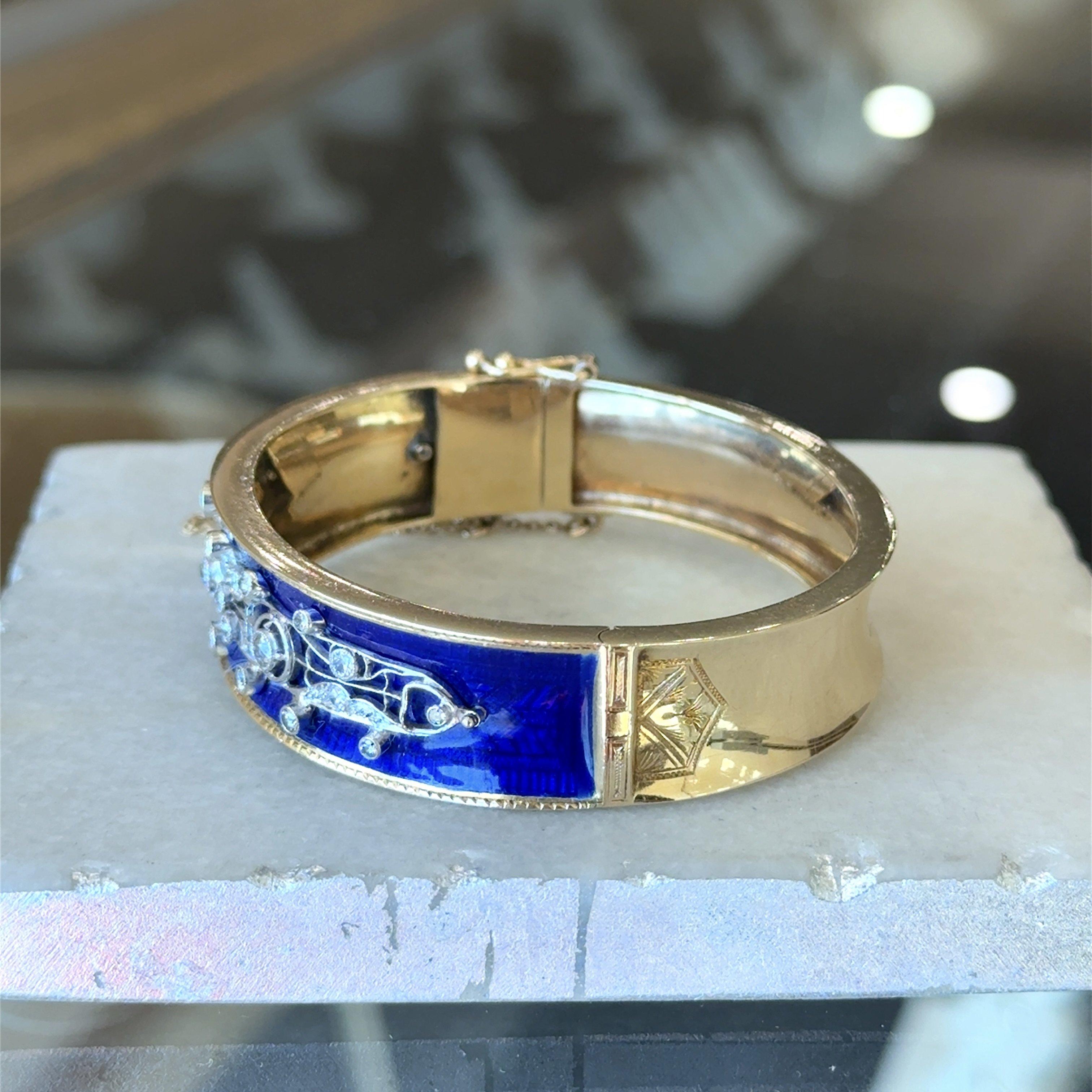 1.35CT Diamond Blue Enamel Vintage Bangle Bracelet In Good Condition For Sale In Los Angeles, CA