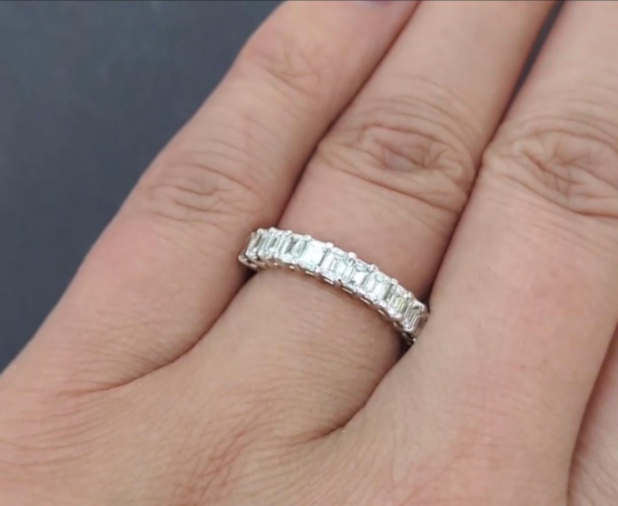 Contemporary 1.35ct Emerald Cut Diamond Wedding Band Stacking Ring Natural 14k White Gold For Sale
