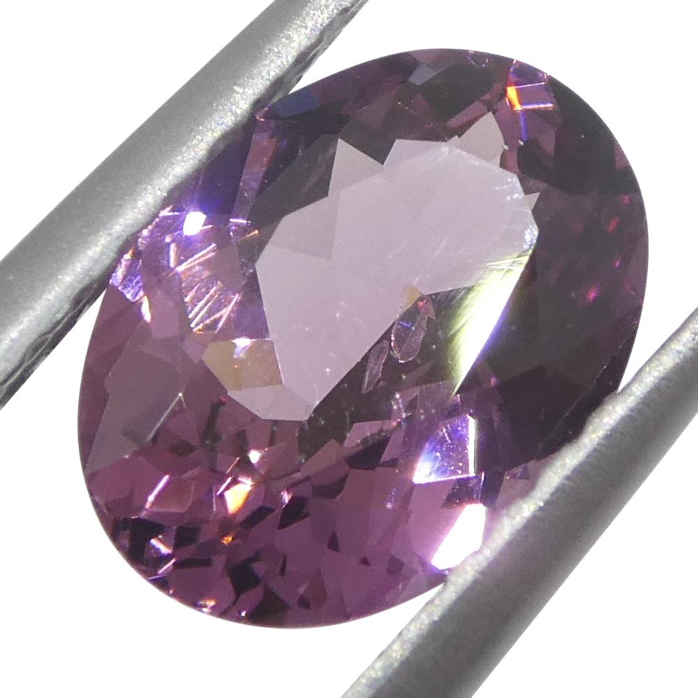 1,35 Karat ovaler rosa Spinell aus Burma, unerhitzt im Zustand „Neu“ im Angebot in Toronto, Ontario