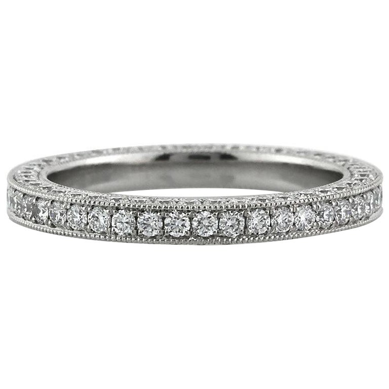 1,35ct Runde Brillantschliff Diamant Drei-seitige Pavé Eternity Band in 18k Weiß im Angebot