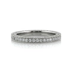 Anillo de eternidad con pavé de diamantes talla brillante redondos de 1,35 ct y tres caras, en platino