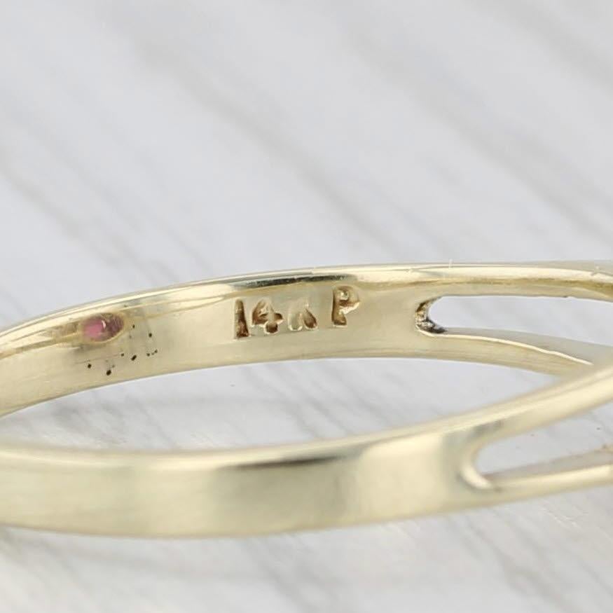 Bague en or jaune 14 carats avec diamants et rubis poire de 1,35 ctw, taille 6,5 en vente 2