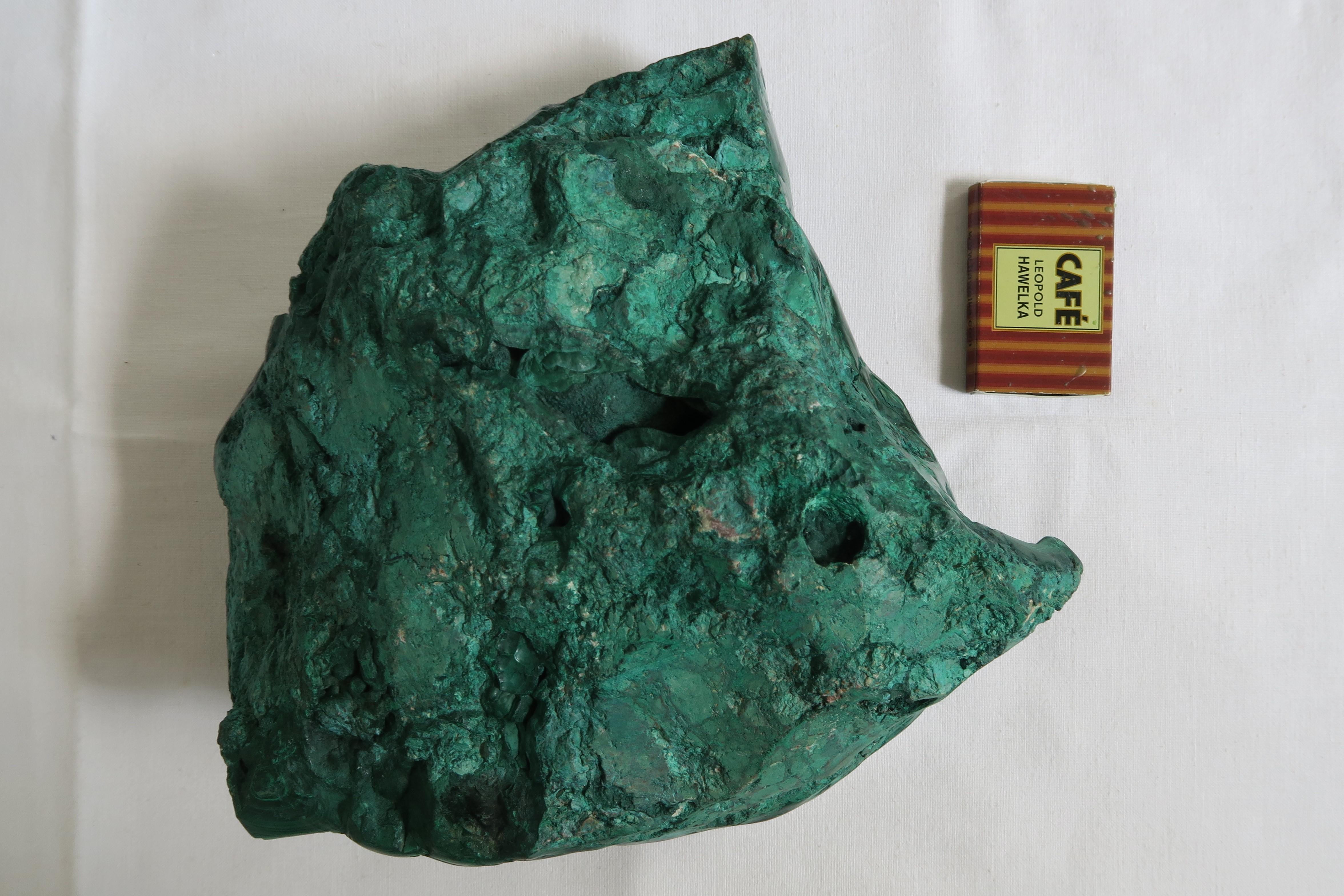 135oz/3.83kg Malachite Stone Beautifully Cut For Sale 2