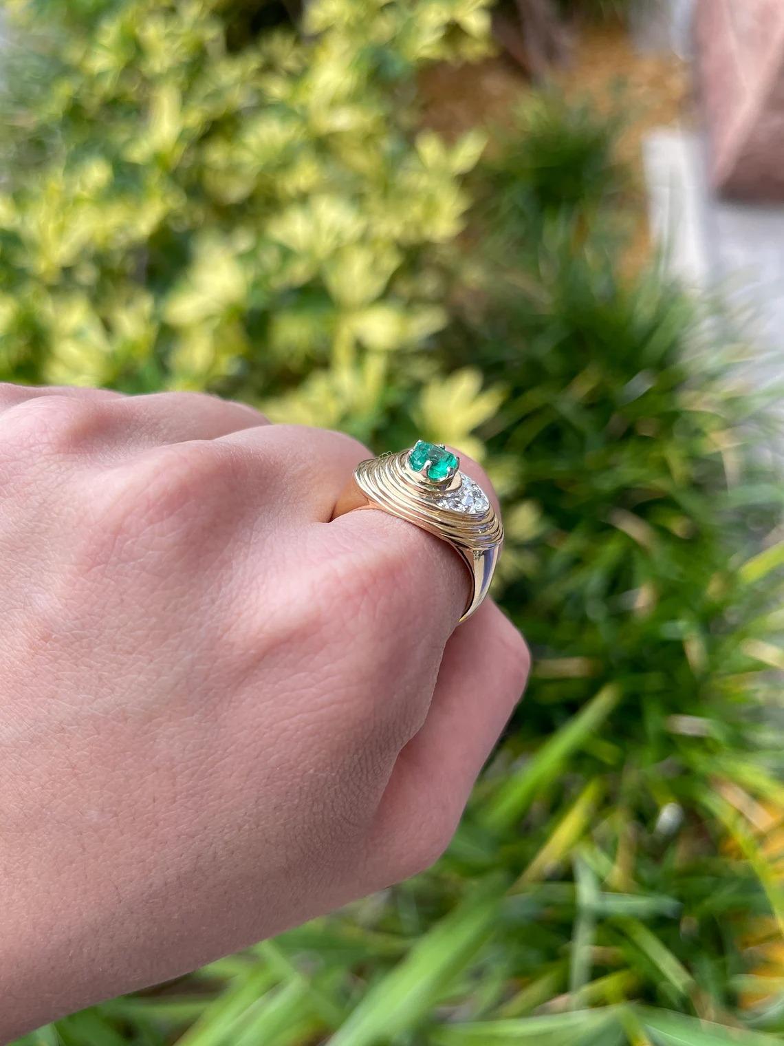 1.35tcw 14K Colombian Emerald-Asscher Cut & Diamond Accent Half Moon Men's Ring In New Condition For Sale In Jupiter, FL