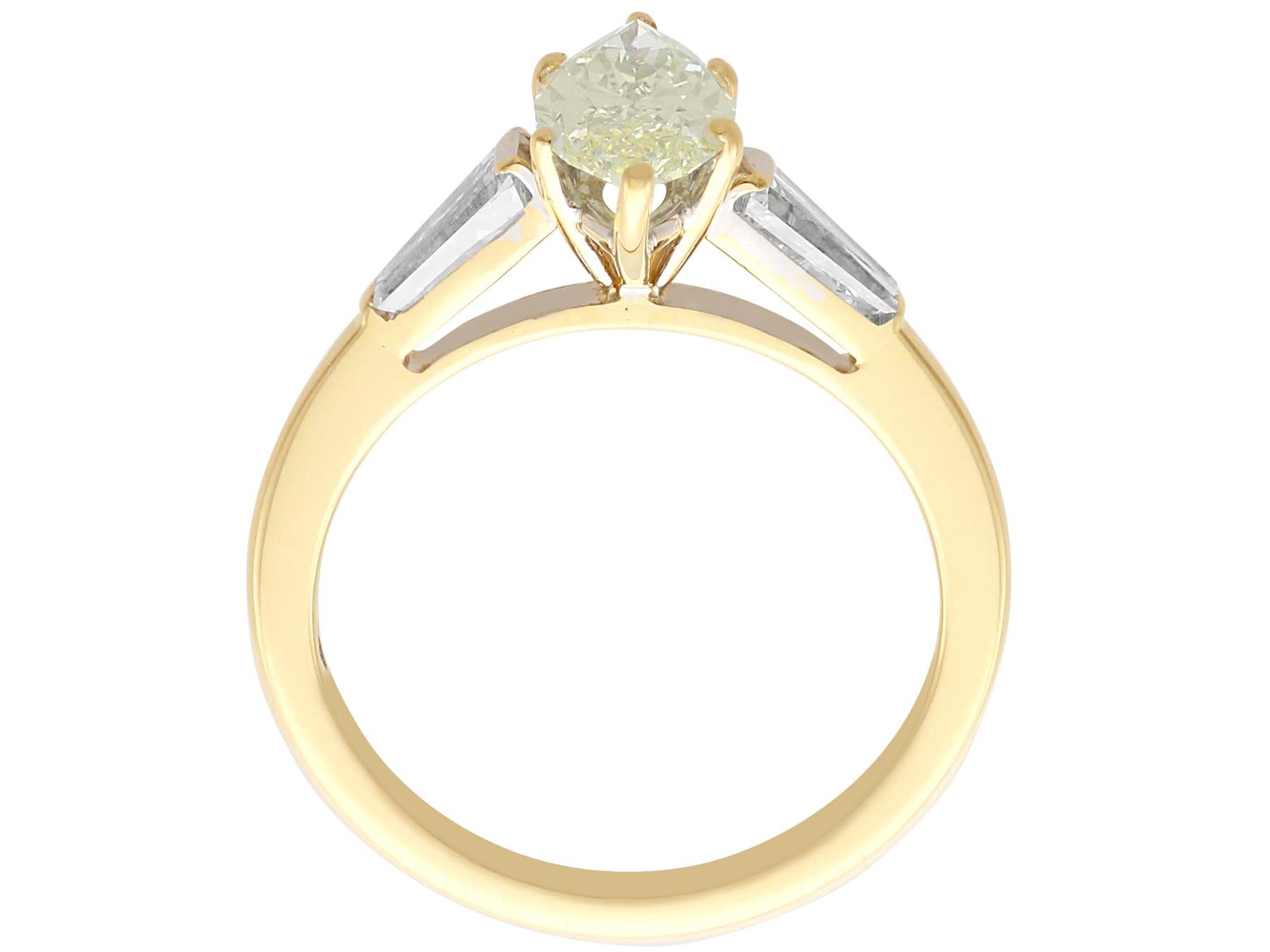 Bague solitaire en or jaune et diamant certifié GIA de 1,36 carat de couleur jaune clair Excellent état - En vente à Jesmond, Newcastle Upon Tyne