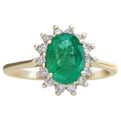 NO RESERVE! 1.36ct Emerald & 0.30 Carat Diamonds, 14K Yellow Gold Ring