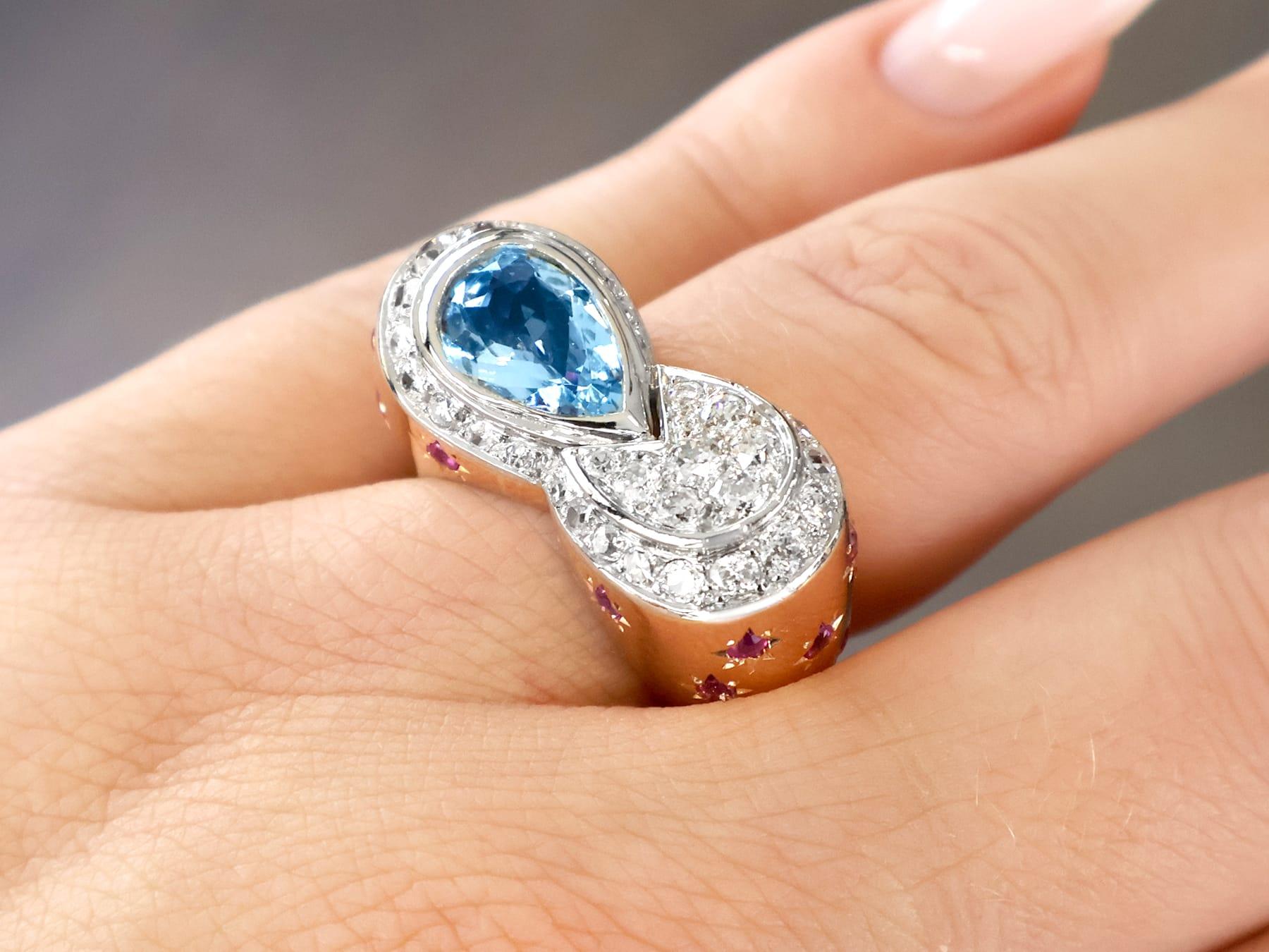 1,36 Karat birnenförmiger Aquamarin Diamant und Rubin Roségold Cocktail-Ring (Tropfenschliff) im Angebot