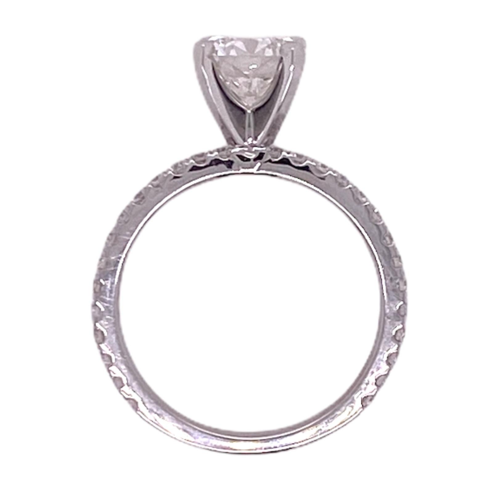 1 carat round brilliant cut diamond ring